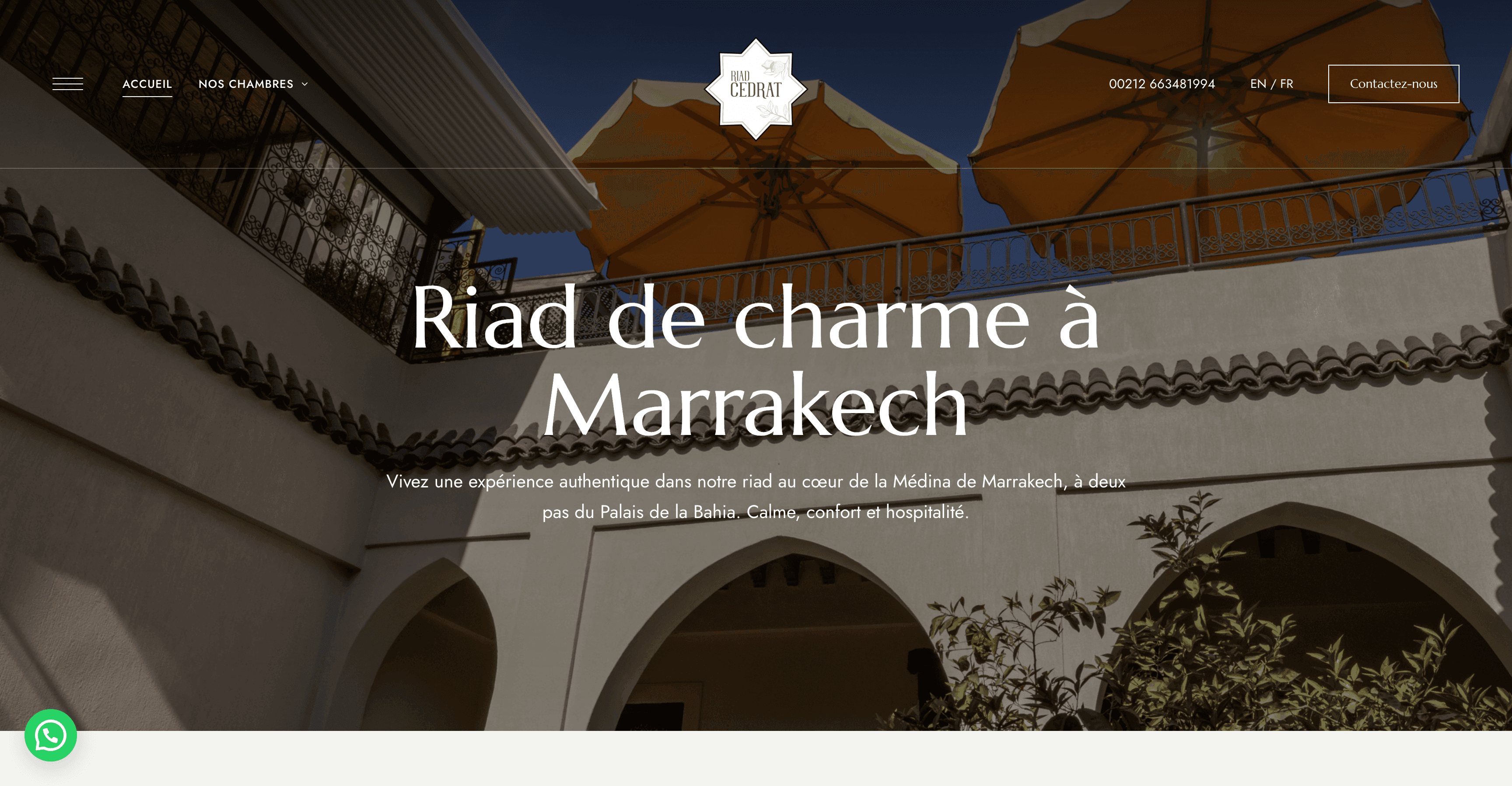 Page d’accueil du Riad Cédrat à Marrakech et sa cour intérieure