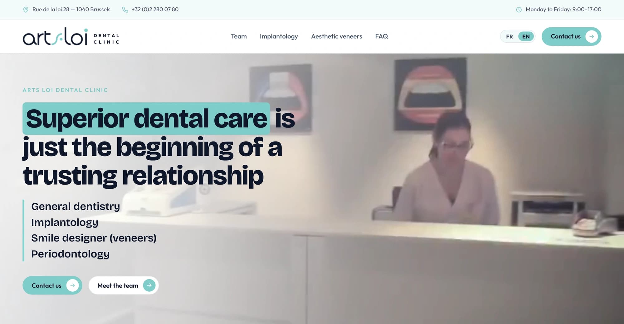 Page d’accueil d’Arts Loi Dental Clinic à Bruxelles