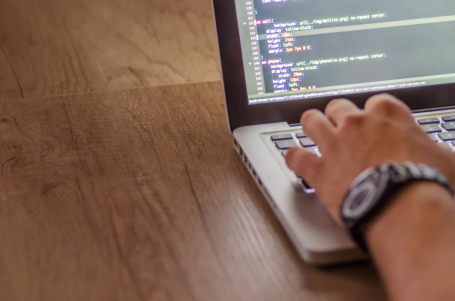 Conflit de plugins WordPress : trouver le coupable, méthode sûre