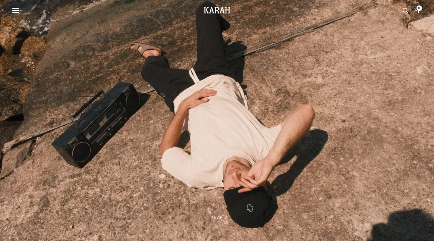 Page d'accueil de la boutique KARAH réalisée par Peechy